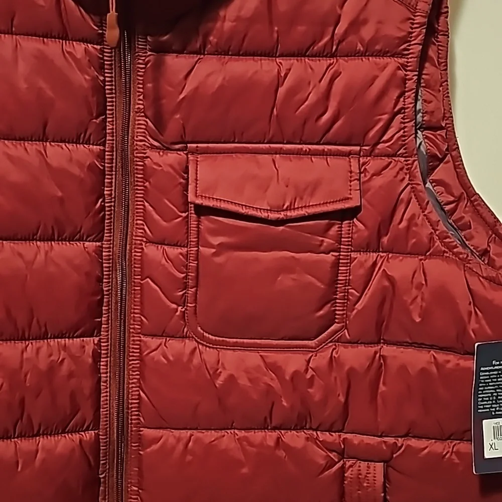 NWT G.H. Bass vest